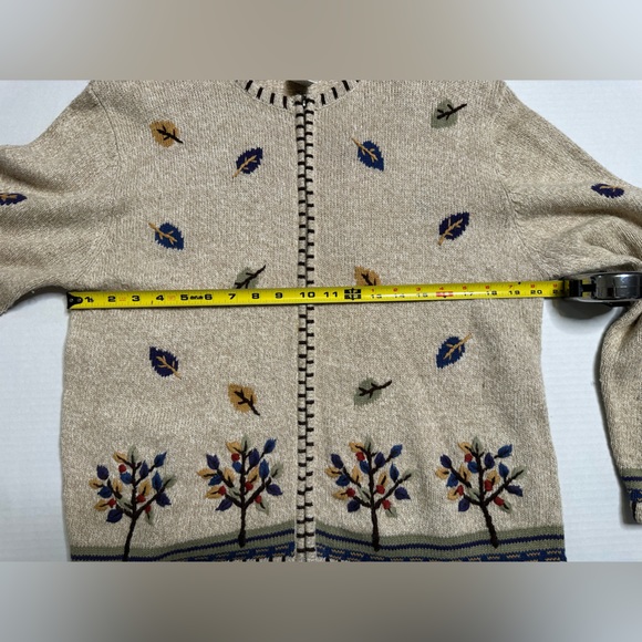 Hand embroidered Christopher banks fall heavy weight cardigan - SIZE XL - Picture 2 of 6